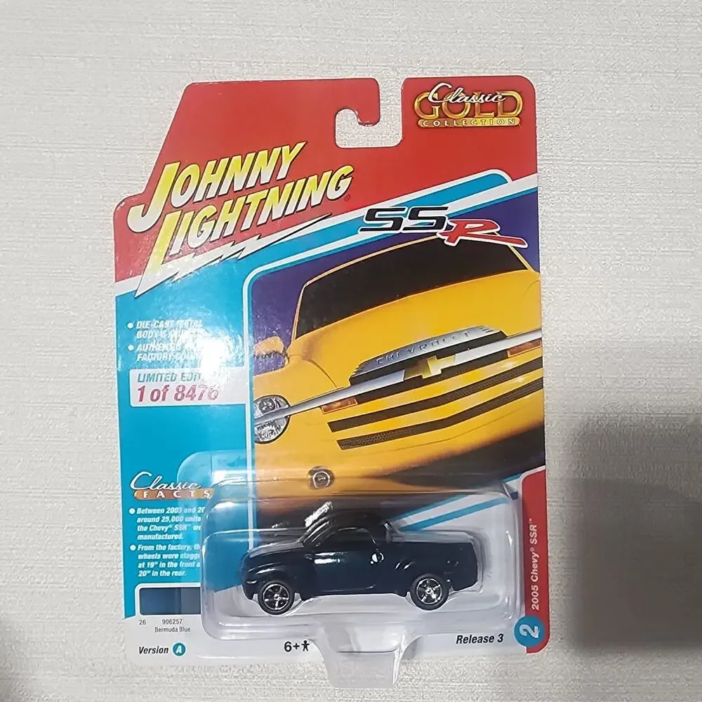 Johnny lightning diecast cars classic gold collection lot of 6 cars